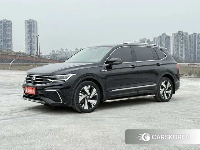 Volkswagen Tiguan L 2023 Черный из Китая