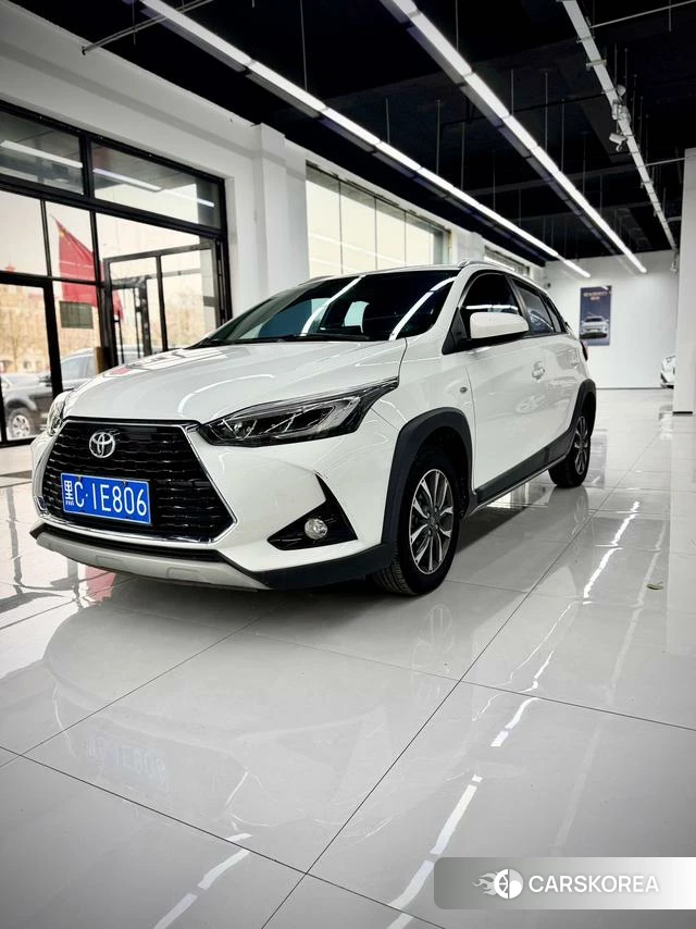 Toyota YARIS L Zhixuan 2022 Белый из Китая