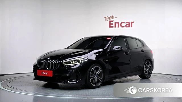 BMW 1 Series (F40) 2021 Черный из Кореи