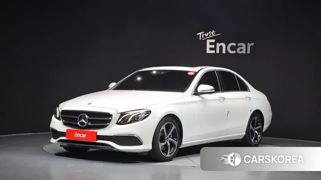 Mercedes-Benz E-Class W213 2020 Белый из Кореи