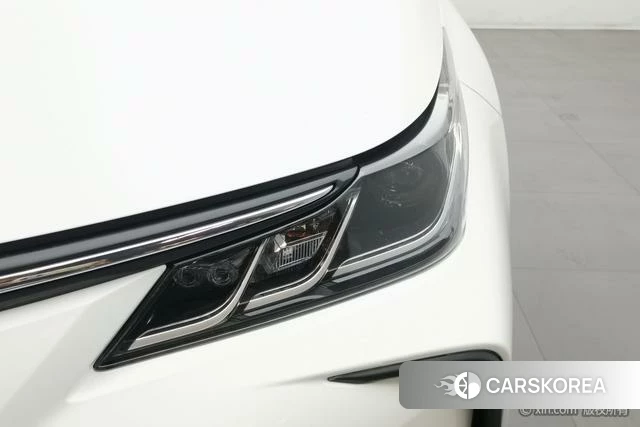 Toyota Corolla 2022 Белый из Китая