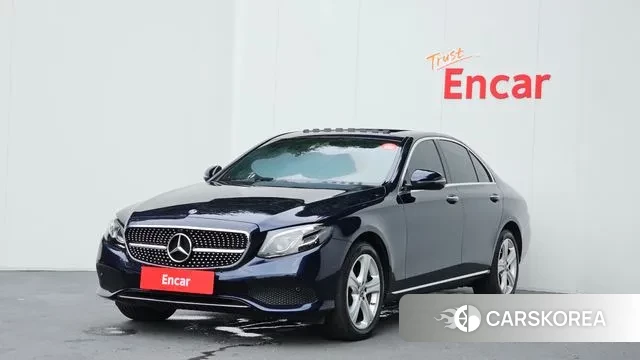 Mercedes-Benz E-Class W213 2018 Синий из Кореи