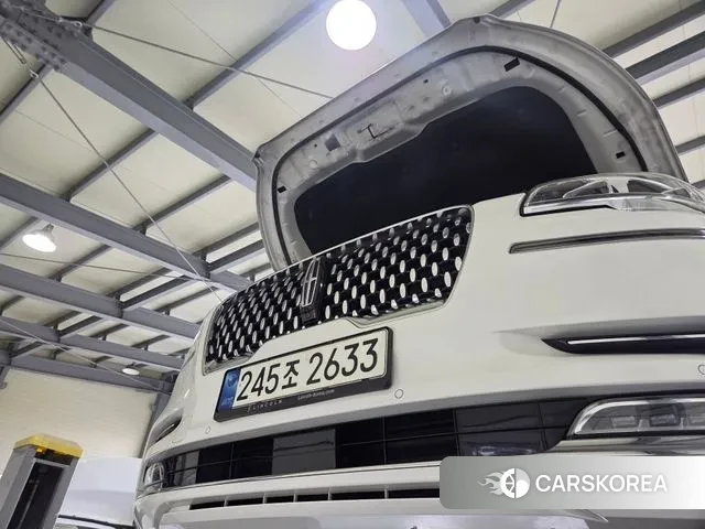 Lincoln Aviator 2nd generation 2021 Белый из Кореи