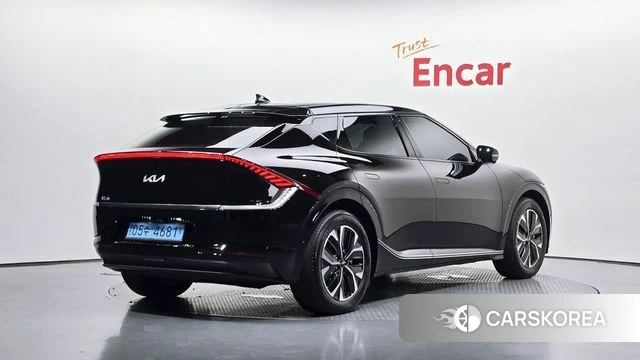 Kia EV6 2023 Черный из Кореи