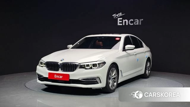 BMW 5 Series (G30) 2019 Белый из Кореи