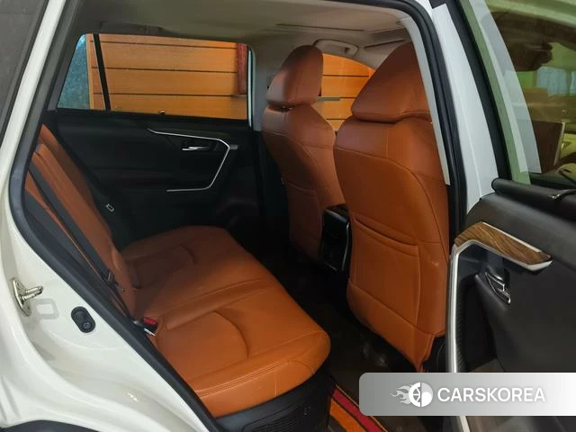 Toyota RAV4 Rongfang 2021 Белый из Китая
