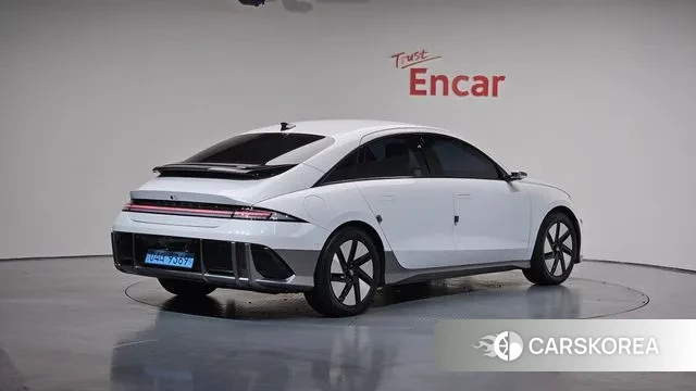 Hyundai Ionic 6 2023 Белый из Кореи