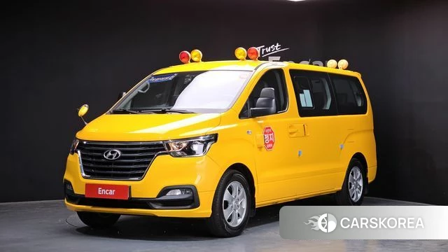 Hyundai The New Grand Starex 2018 Желтый из Кореи