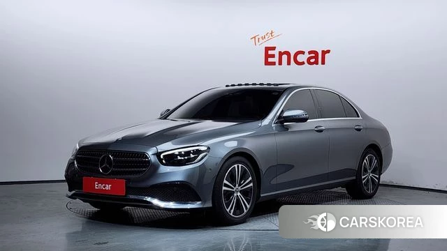 Mercedes-Benz E-Class W213 2021 Серый из Кореи