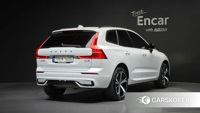 Volvo XC60 second Generation 2021 Белый из Кореи