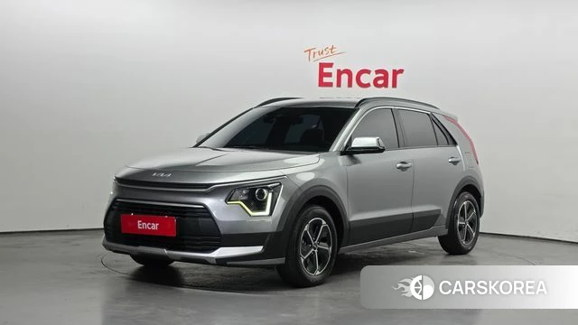 Kia Di Ol Nu Niro 2022 Серебристо-серый из Кореи