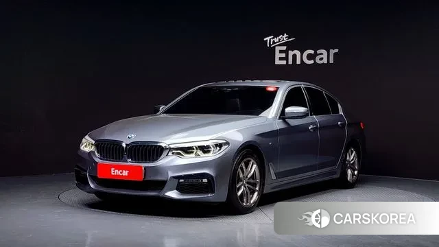 BMW 5 Series (G30) 2018 Серебристо-серый из Кореи