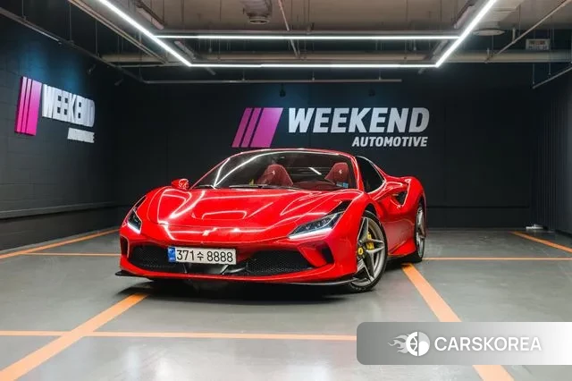 Ferrari F8 Spider 2023 Красный из Кореи
