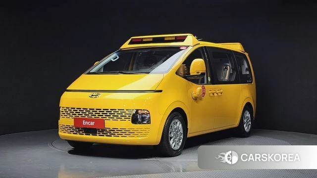 Hyundai Staria 2022 Желтый из Кореи