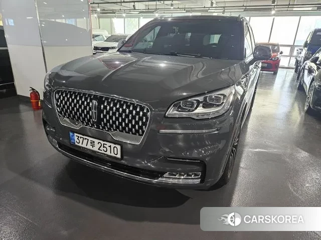 Lincoln Aviator 2nd generation 2021 Серый из Кореи