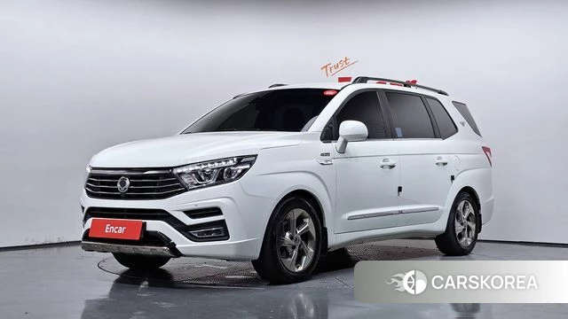Ssangyong Korando Turismo 2018 Белый из Кореи