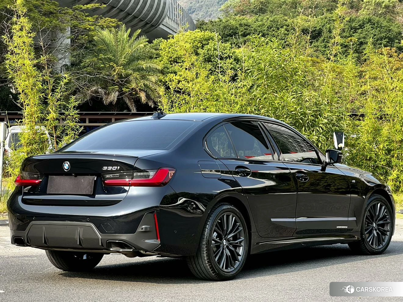 BMW 3 series 2022 Черный из Китая