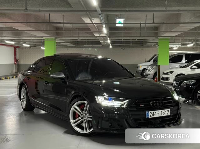 Audi S8 (D5) 2020 Черный из Кореи
