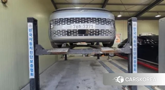 Hyundai Staria 2021 Серебристо-серый из Кореи