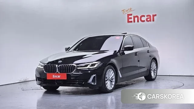 BMW 5 Series (G30) 2022 Черный из Кореи