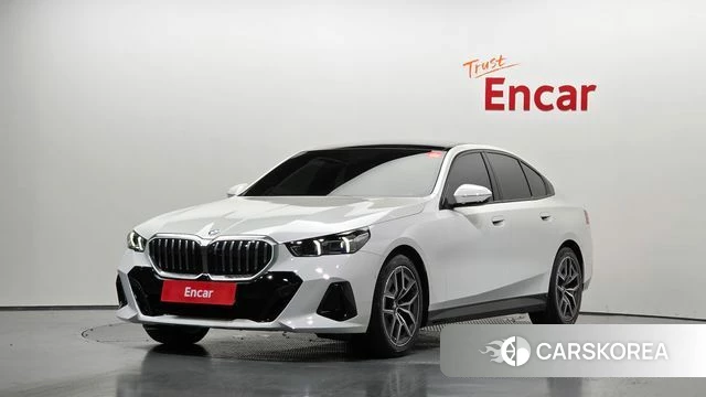 BMW 5 Series (G60) 2026 Белый из Кореи