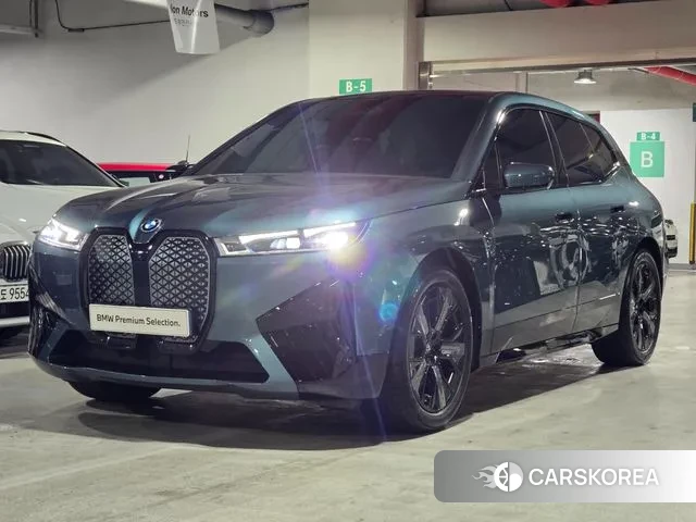 BMW iX 2023 Синий нефрит из Кореи