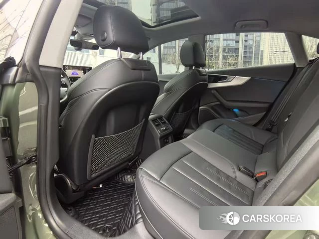 Audi A5 2023 Зеленый из Китая