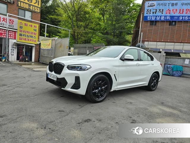 BMW X4 (G02) 2023 Белый из Кореи