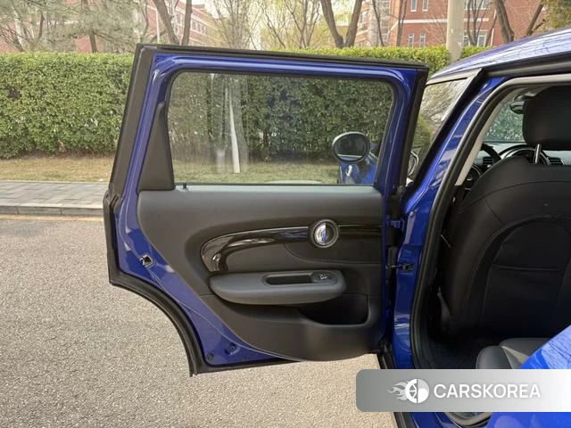 MINI CLUBMAN 2021 Синий из Китая