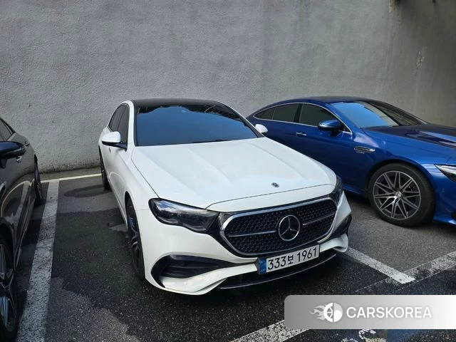 Mercedes-Benz E-Class W214 2025 Белый из Кореи