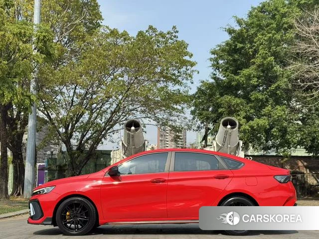 Geely Automobile Binrui 2023 Красный из Китая