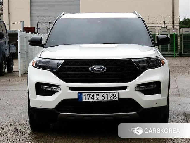 Ford Explorer 6th Generation 2022 Белый из Кореи