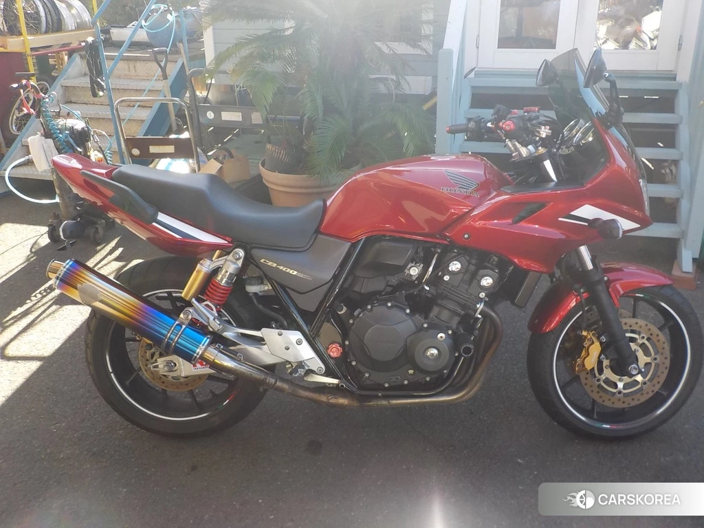 Проданный Honda CB400SF BOLDOR 2015 из Японии, фото 2