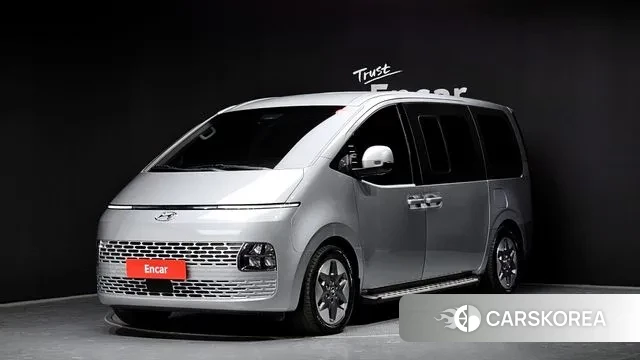 Hyundai Staria 2022 Серебристо-серый из Кореи