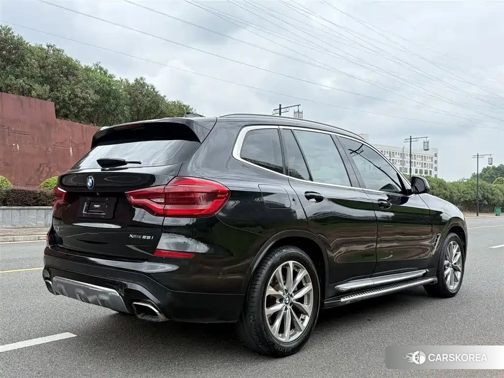 BMW X3 2018 Черный из Китая