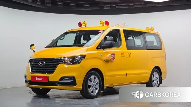 Hyundai The New Grand Starex 2019 Желтый из Кореи