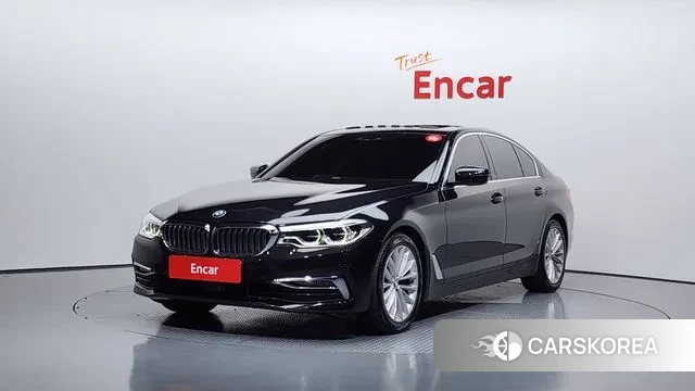 BMW 5 Series (G30) 2019 Черный из Кореи