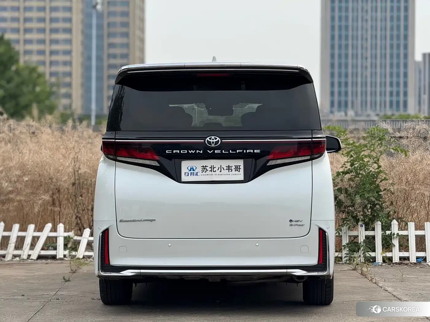 Toyota Vellfire 2024 Белый из Китая
