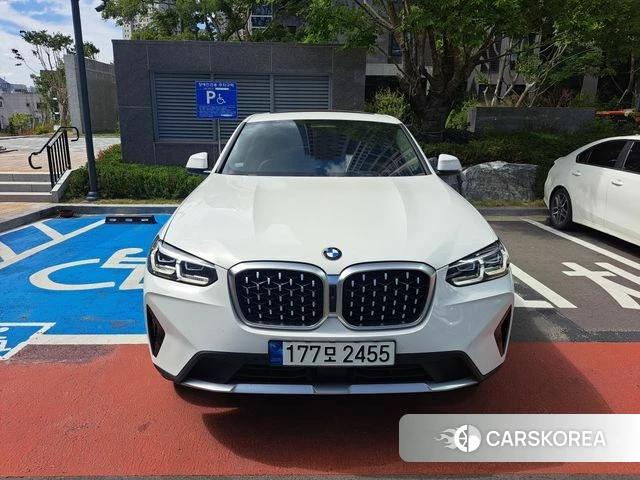 BMW X4 (G02) 2023 Белый из Кореи