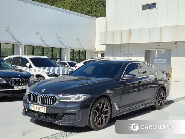 BMW 5 Series (G30) 2021 Черный из Кореи