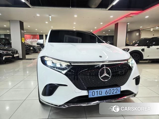 Mercedes-Benz EQS SUV X296 2023 Белый из Кореи