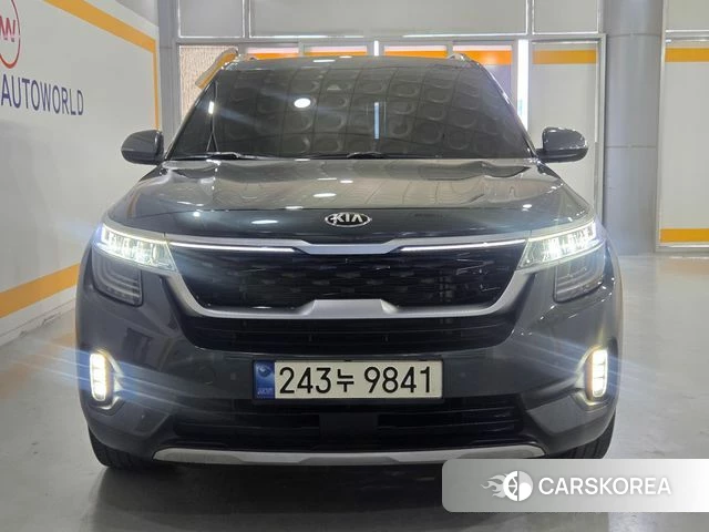 Kia Seltos 2020 Серый из Кореи