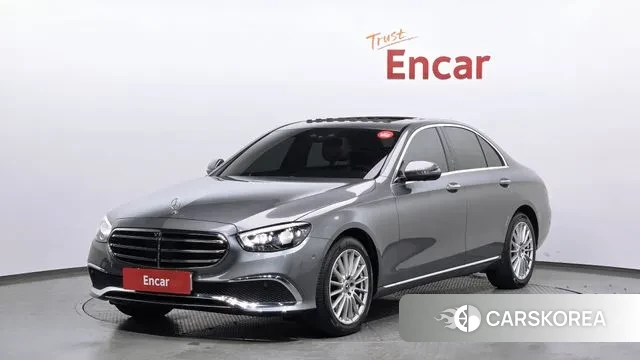 Mercedes-Benz E-Class W213 2022 Серый из Кореи