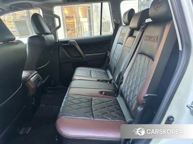 Toyota Prado (imported) 2023 Белый из Китая