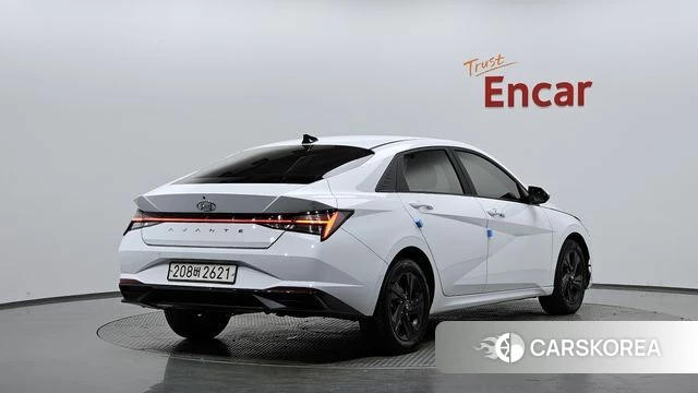 Hyundai Avante (CN7) 2022 Белый из Кореи