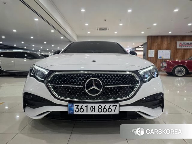 Mercedes-Benz E-Class W214 2025 Белый из Кореи