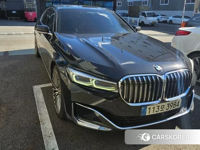 BMW 7 Series (G11) 2022 Черный из Кореи