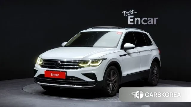 Volkswagen Tiguan second Generation 2022 Белый из Кореи