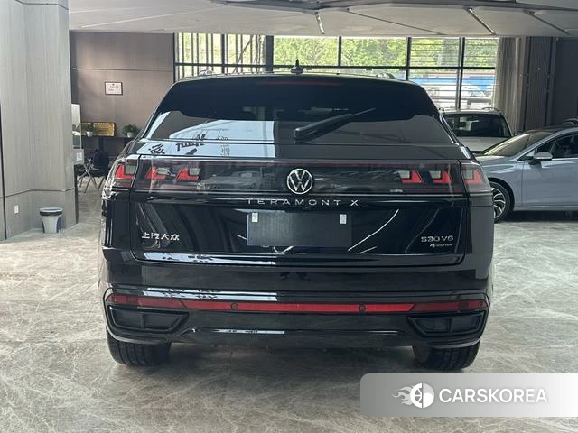Volkswagen Tourang 2024 Черный из Китая