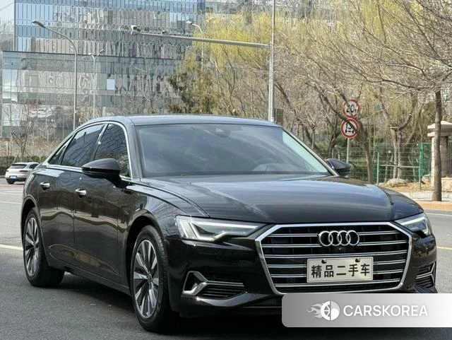 Audi A6L 2023 Черный из Китая